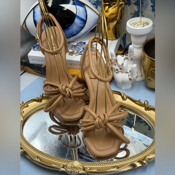 🆕 LOEFFLER RANDALL 🧿 NWOB Mikel Leather Bow Heel Sandal, Dune Leather - Sz 7 - Picture 5 of 16